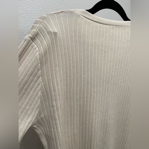 Classic Beige V-Neck Ribbed Dress - Picture 9 of 9